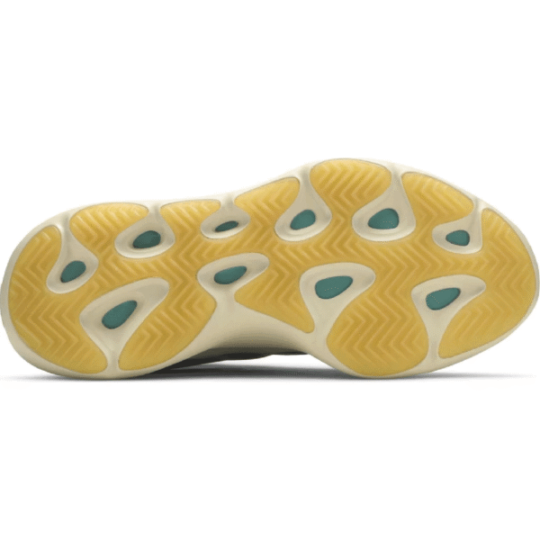 Yeezy700V3_4b7b563f-553b-419f-b188-908f33b25ec5