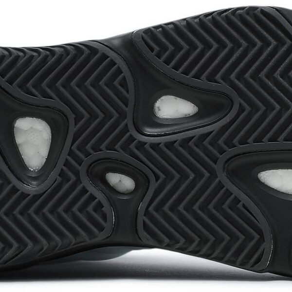 YeezyBoostMNVNBlueTint_85aca641-8b46-45a6-aa5b-ba925ffce7d5