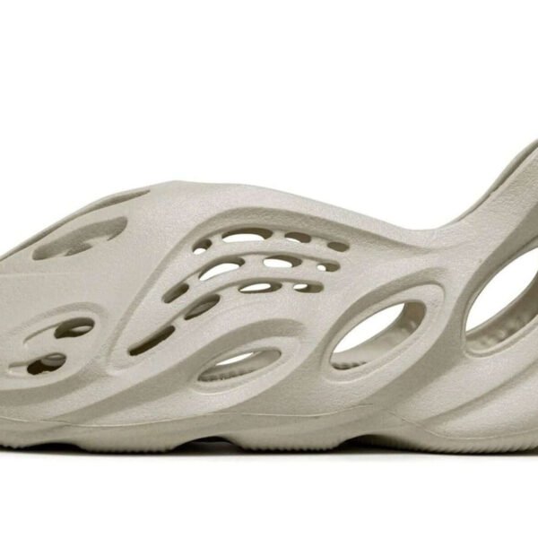 Yeezy Foam Runner Sand