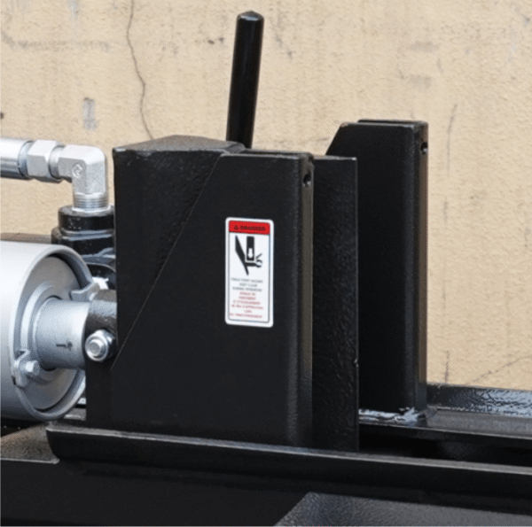 Lumber Jack™ 25-Ton Gas Log Splitter (YTL-590-500)