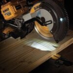 DeWalt FLEXVOLT 12 in 120V MAX Double Bevel Compound Sliding Miter Saw Kit