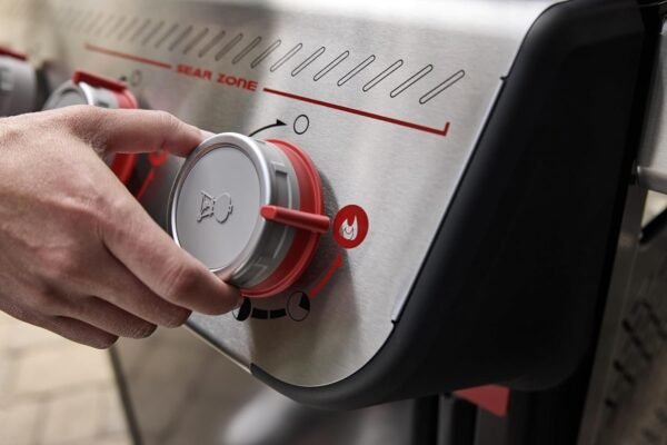 Weber Spirit E-325 Gas Grill