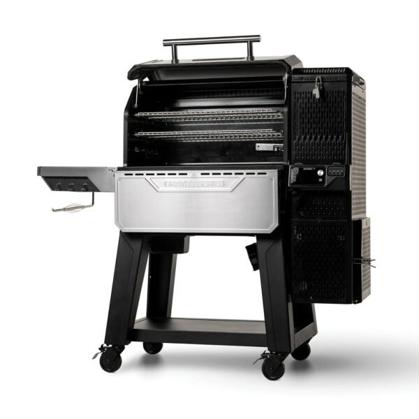 Masterbuilt Gravity Series XT Digital Charcoal Grill and Smoker